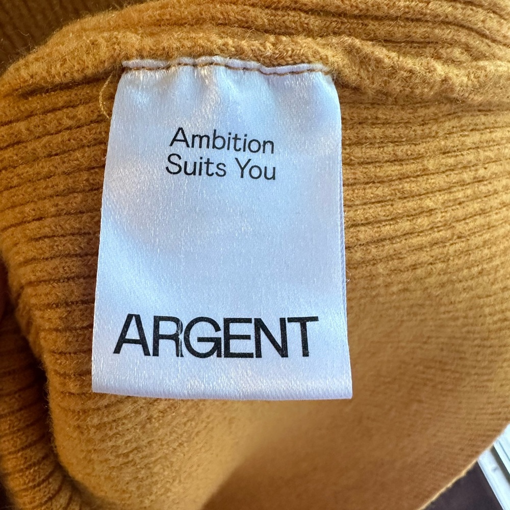 ARGENT Colorway Shortsleeve Polo Sweater in Merino Wool - Picture 6 of 8